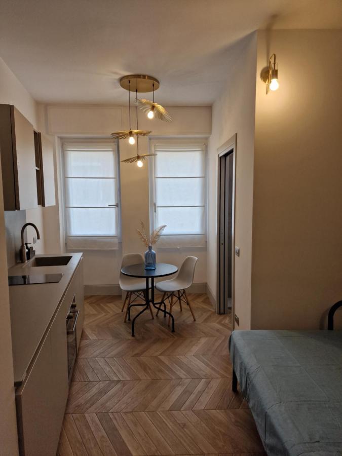 Place - Piazza V Giornate In The Center- Wifi - Netflix Appartement *