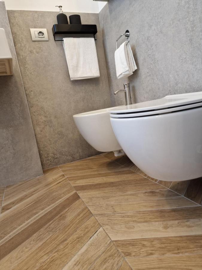 Appartement Place - Piazza V Giornate In The Center- Wifi - Netflix